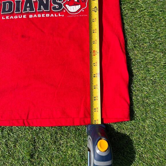 Vintage Cleveland Indians MLB Red Graphic T-Shirt Logo Tee baby tee cropped fit - Picture 7 of 7